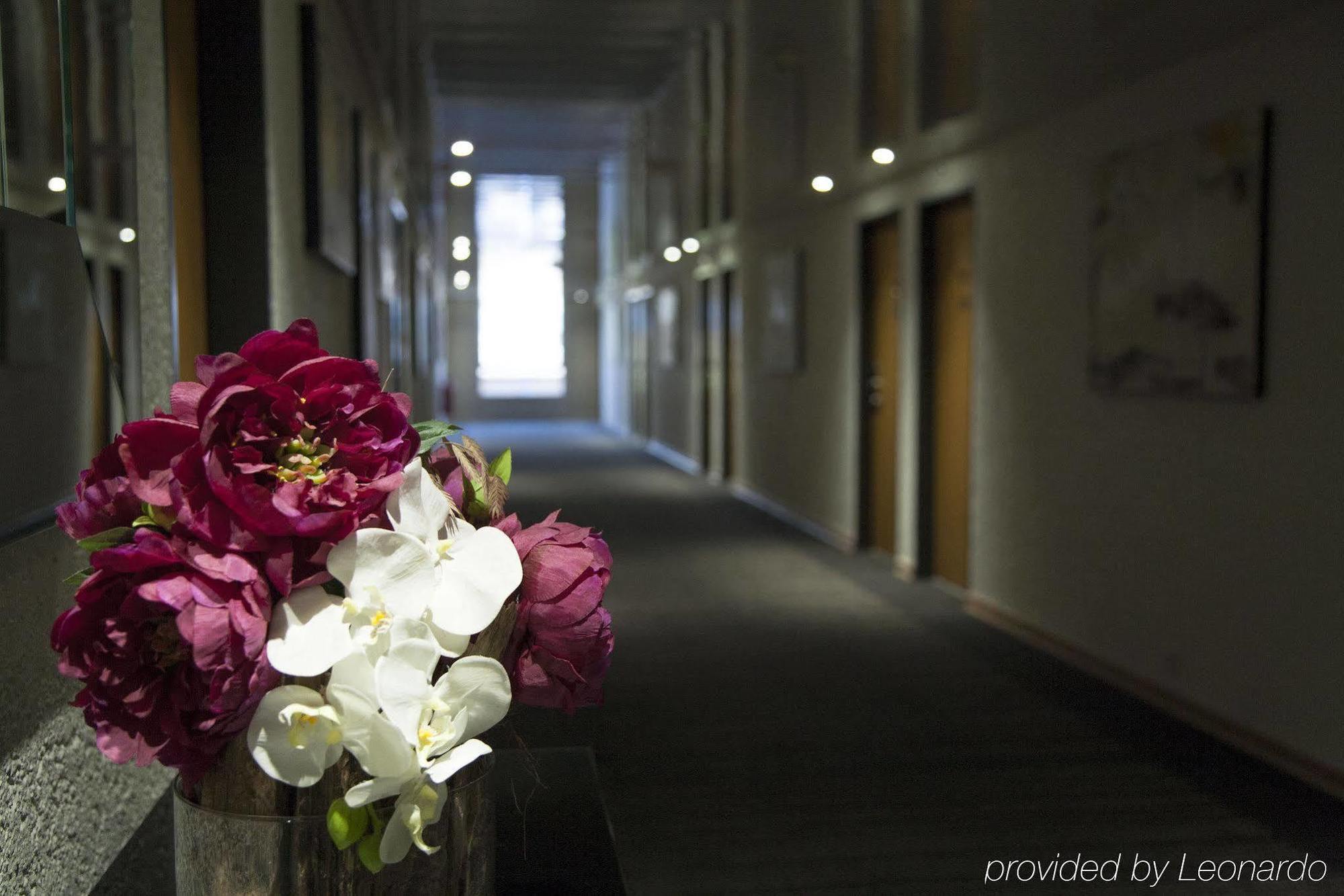 Nash Airport Hotel