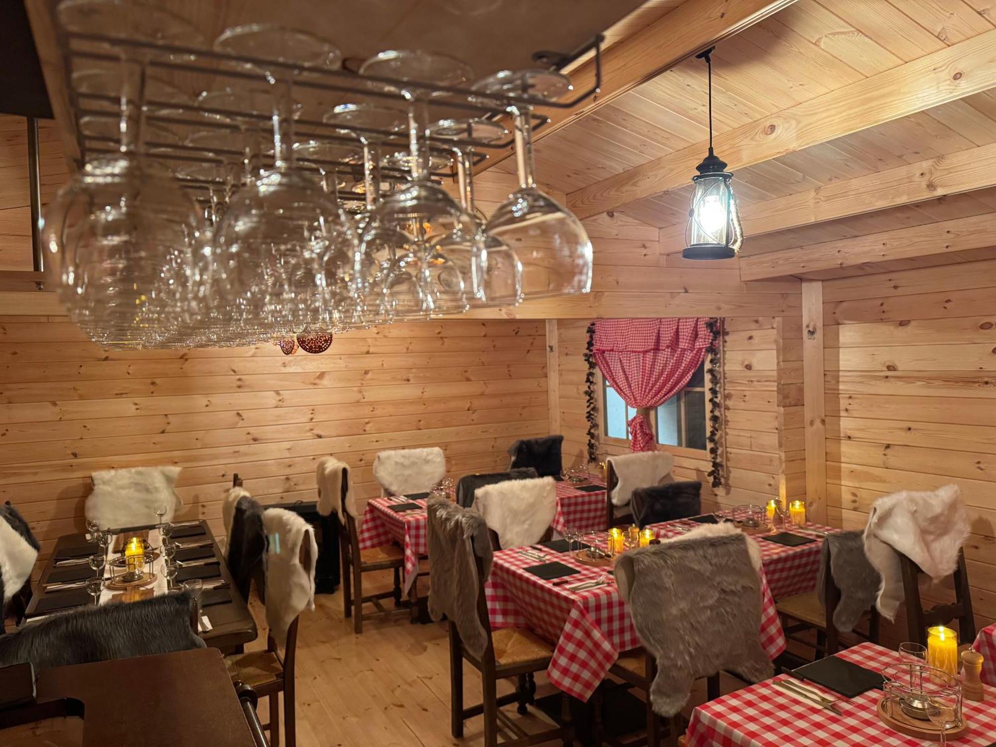 Nash Airport Hotel Meyrin