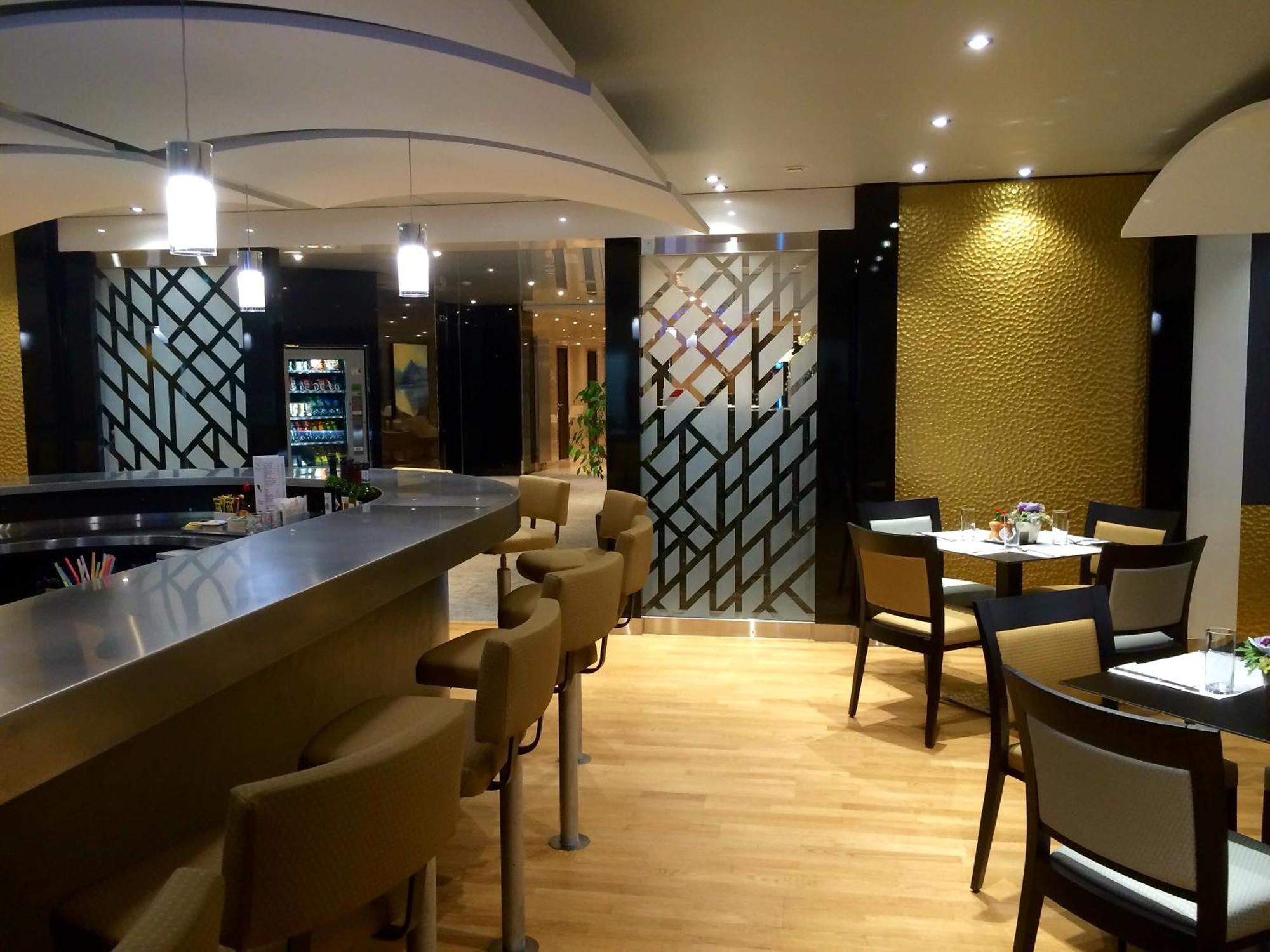 Nash Airport Hotel Meyrin