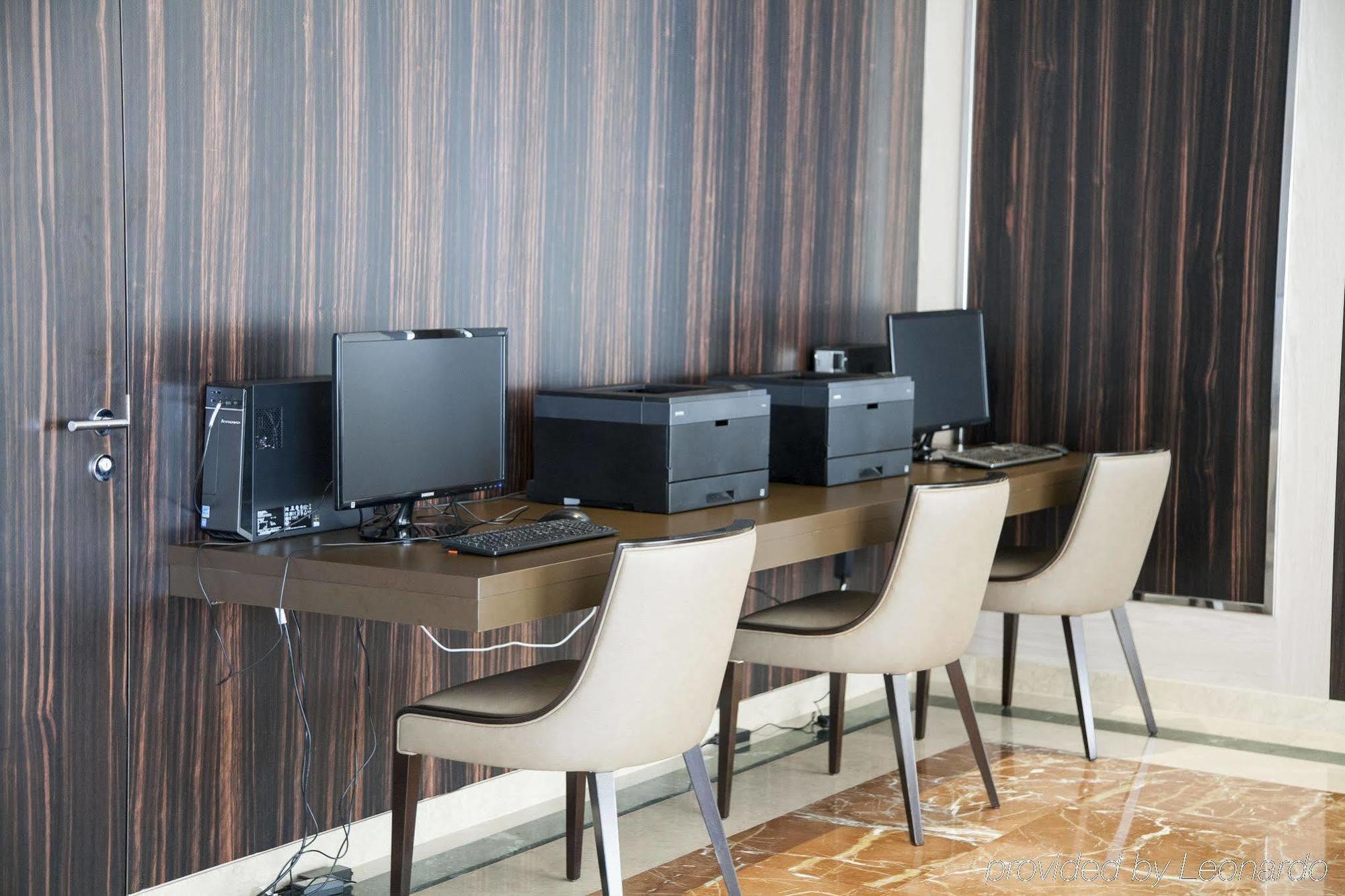 Nash Airport Hotel Meyrin